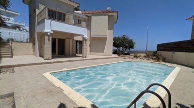 Detached Villa For Sale  in  Acheleia