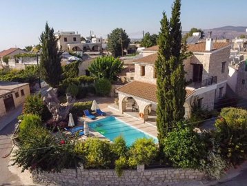 Detached Villa For Sale  in  Simou