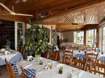 Restaurant  For Sale  in  Peyia - Coral Bay