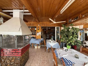 Restaurant  For Sale  in  Peyia - Coral Bay