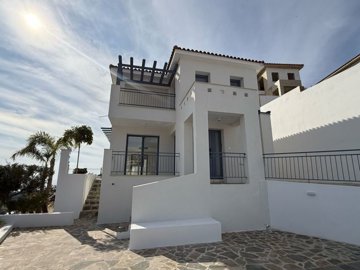 Detached Villa For Sale  in  Acheleia