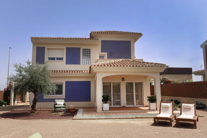 Image No.1-3 Bed Villa for sale