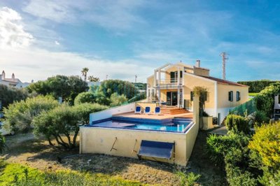 detached-villa-with-sea-views-in-cala-llonga-