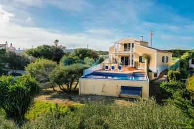 detached-villa-with-sea-views-in-cala-llonga-