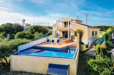 detached-villa-with-sea-views-in-cala-llonga-