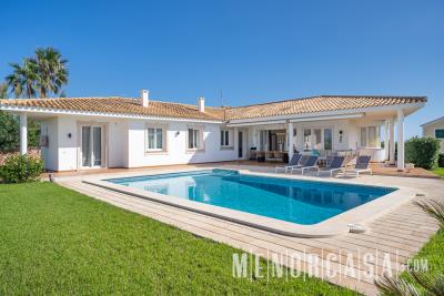 1 - Cala Llonga, House/Villa