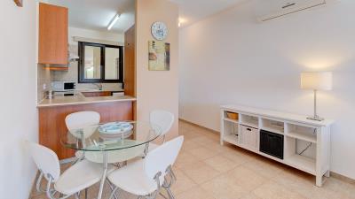 Apt-220-Pissouri-Vines--7-of-14-