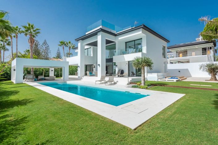 Image No.1-6 Bed Villa for sale