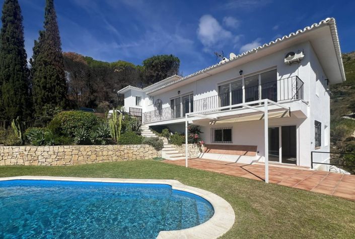 Image No.1-4 Bed Villa for sale