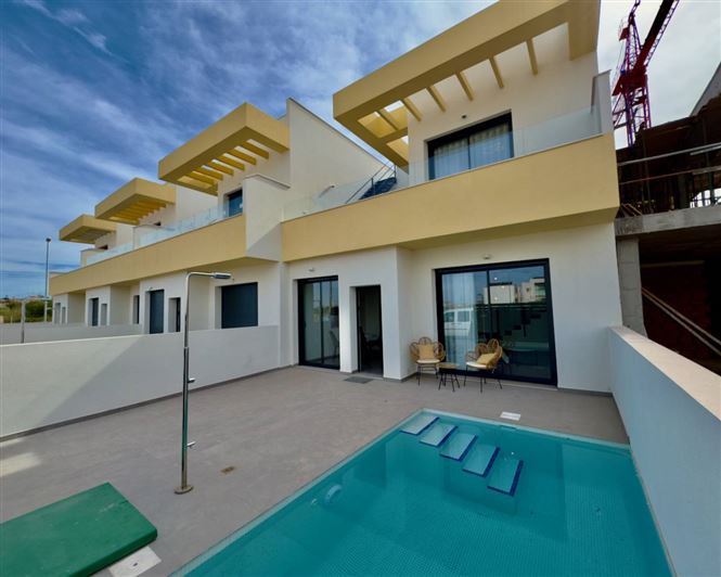 Image No.1-3 Bed Villa for sale