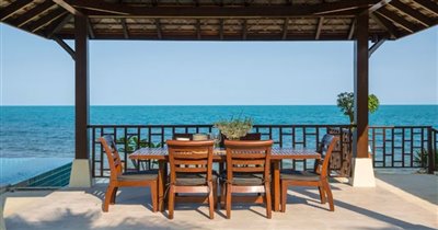 koh-samui-beachfront-villa-for-sale-choeng-mo