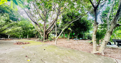 land-with-bungalow-for-sale-maenam-10403697