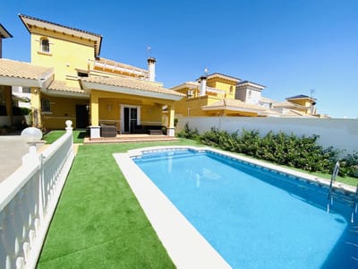 Image No.1-4 Bed Villa / Detached for sale