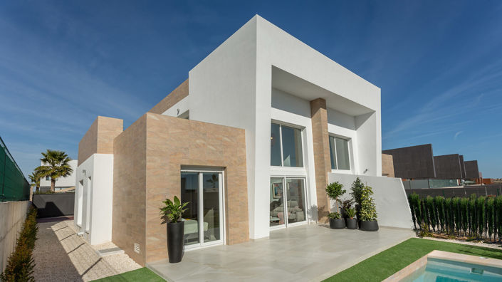 Image No.1-3 Bed Villa for sale