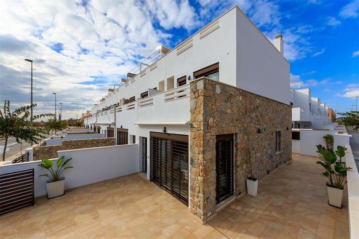 Image No.1-3 Bed Villa for sale