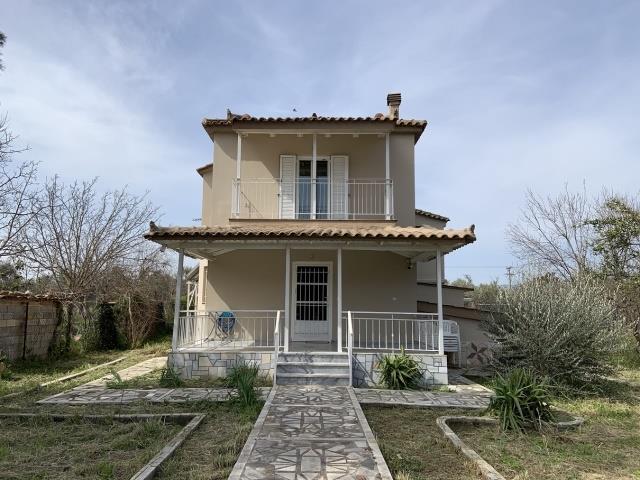 Image No.1-Maison de campagne de 3 chambres à vendre à Kalamata