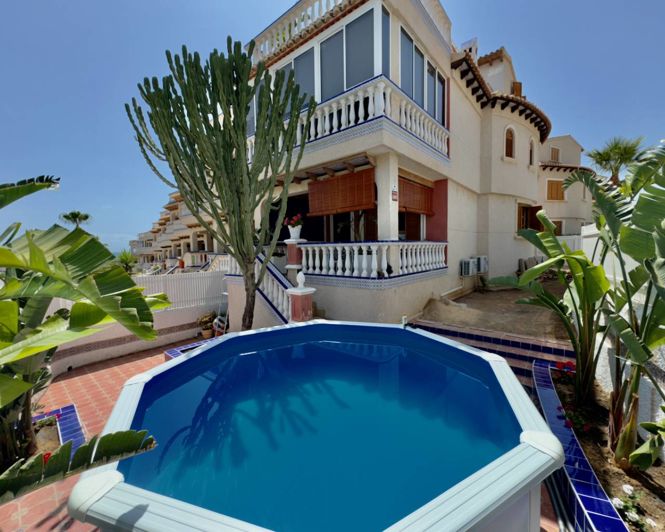 Image No.1-5 Bed Villa for sale