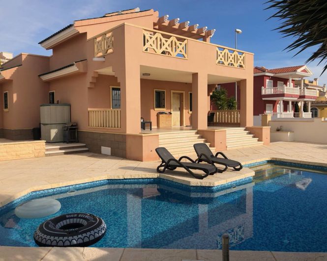 Image No.1-4 Bed Villa for sale