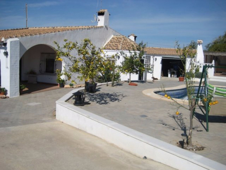 Image No.1-4 Bed Villa for sale