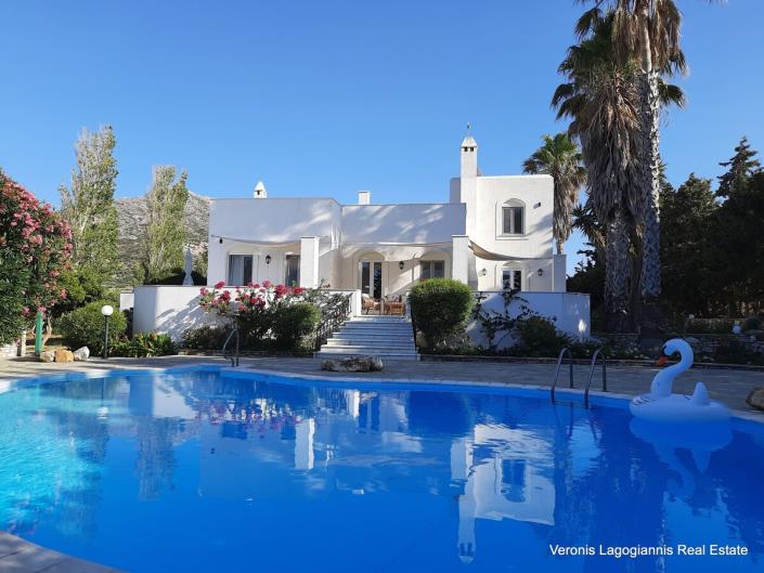 Image No.1-6 Bed Villa for sale