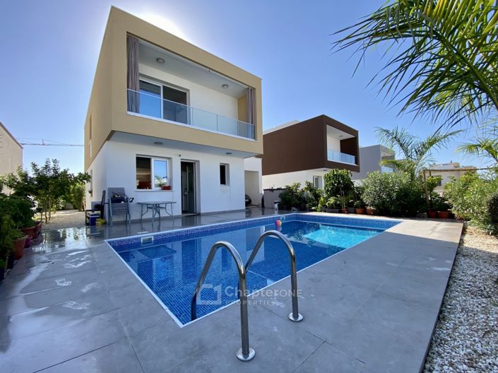 Image No.1-3 Bed Villa for sale