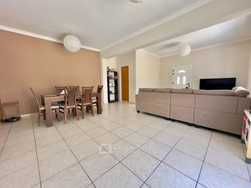 Ground Floor Apartment For Sale  in  Moutallos