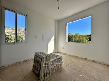 Studio For Sale  in  Peyia