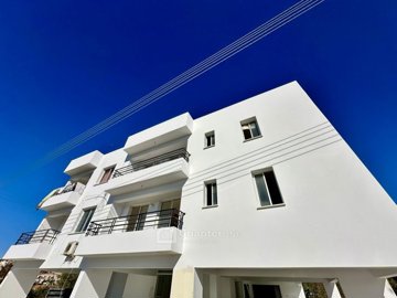 Apartment For Sale  in  Peyia