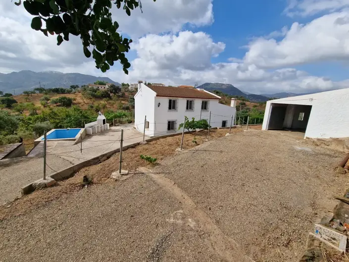 Image No.1-Maison de campagne de 6 chambres à vendre à Comares