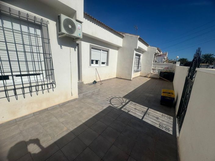 Image No.1-Propriété de 5 chambres à vendre à Torrevieja