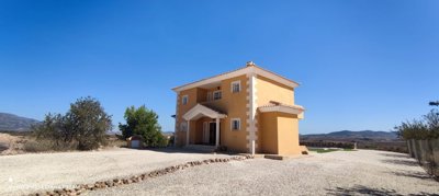 8518-villa-for-sale-in-pinoso-418077-large