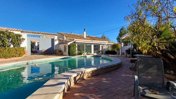 Image No.1-7 Bed Cortijo for sale