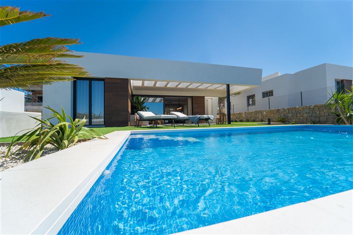 Image No.1-3 Bed Villa for sale