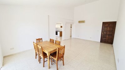 Apartment in Peyia