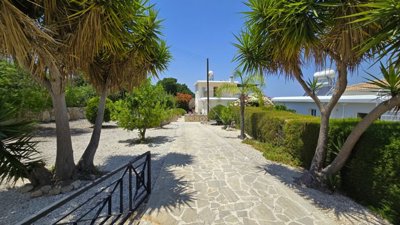 Detached Villa For Sale  in  Akourdaleia Kato