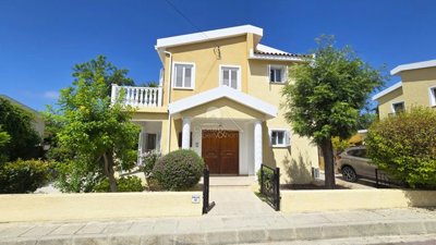 Detached Villa For Sale  in  Kissonerga