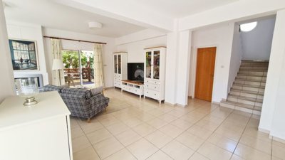 Detached Villa For Sale  in  Kissonerga