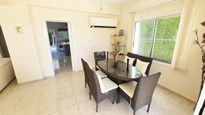 Detached Villa For Sale  in  Peyia - Coral Bay