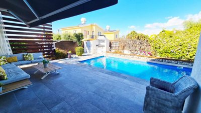 Detached Villa For Sale  in  Kissonerga