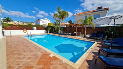 Detached Villa For Sale  in  Peyia - Coral Bay