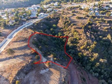 Shared field in Neo Chorio, Paphos