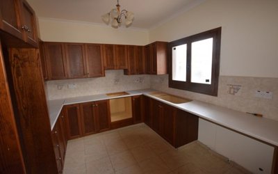 Three-Bedroom House (No.5) in Lysos, Paphos