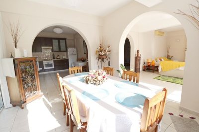 Detached Villa For Sale  in  Mesogi