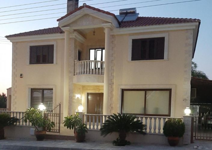 Image No.1-4 Bed Villa for sale