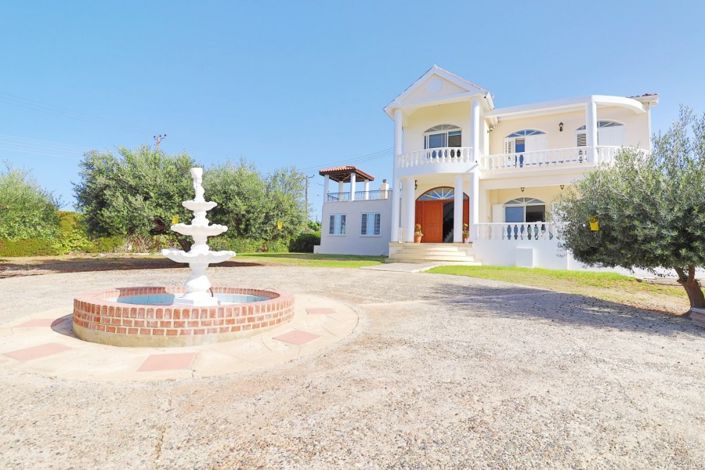 Image No.1-4 Bed Villa for sale