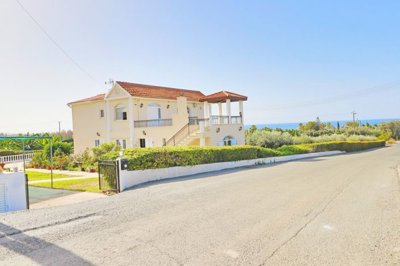 Detached Villa For Sale  in  Sea Caves