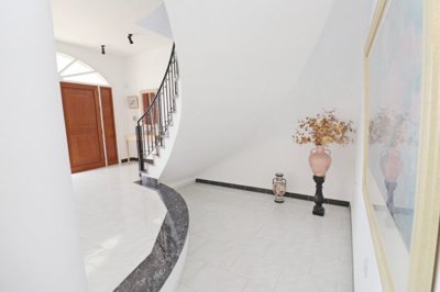 Detached Villa For Sale  in  Sea Caves