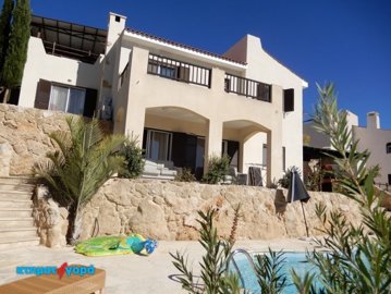 A Split Level Three Bedroom Villa is for Sale in Tala