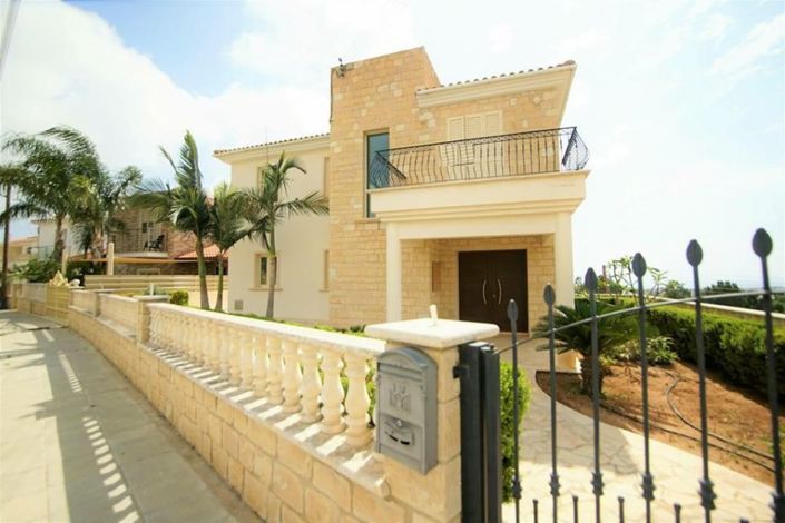 Image No.1-4 Bed Villa for sale