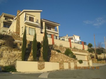 Detached Villa For Sale  in  Yeroskipou